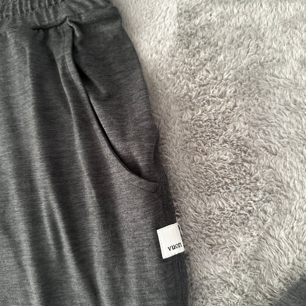 Vuori All Day Jumpsuit Women's size LARGE Gray VW424 Joggers Short Sleeve - Picture 4 of 8